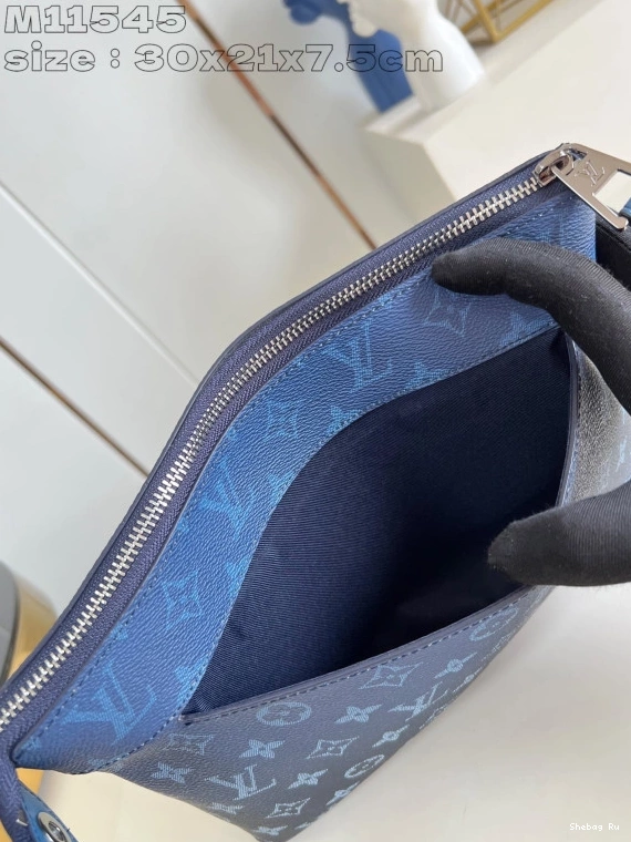 SOUPLE-30*21*7.5CM LOUIS POCHETTE VUITTON VOYAGE 0715